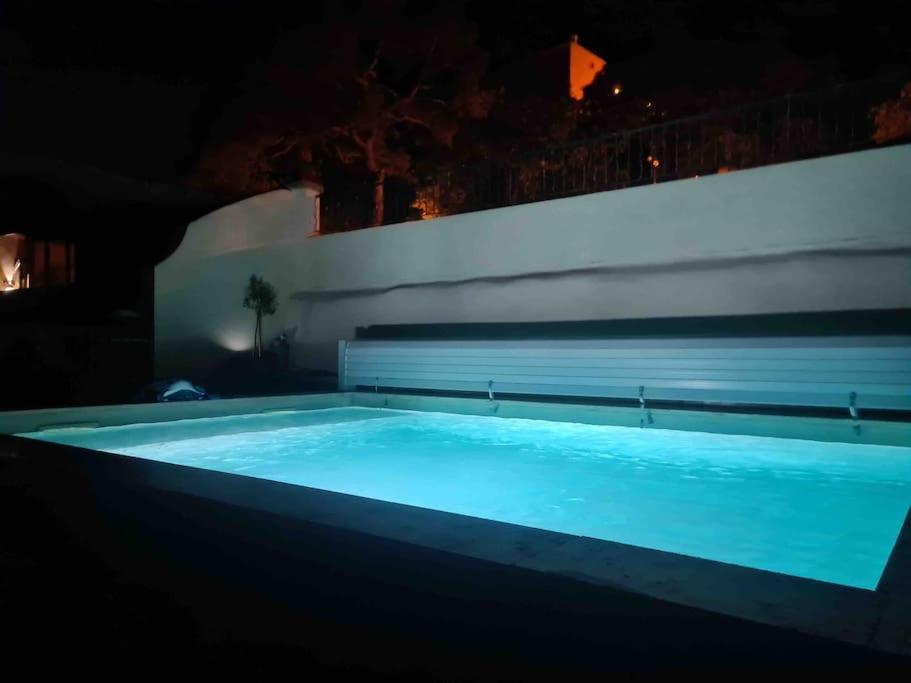 Sous Le « Figuier » Villa Cornillon-Confoux Ngoại thất bức ảnh
